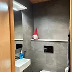 Luxury With Private Jacuzzi And 2 Passes In Levi! Διαμέρισμα *