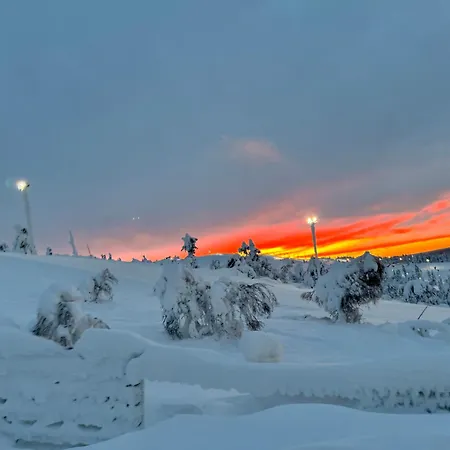 Luxury With Private Jacuzzi And 2 Passes In Levi! Apartamento